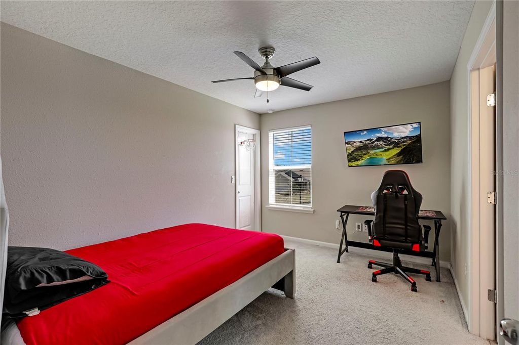 Image 33 of property listing at 519 TYNES BOULEVARD, Middleburg, FL 32068