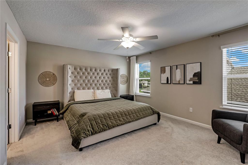 Image 5 of property listing at 519 TYNES BOULEVARD, Middleburg, FL 32068