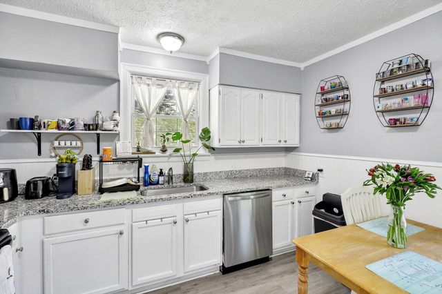 1733 Amsterdam Road, Fort Wright, KY 41011