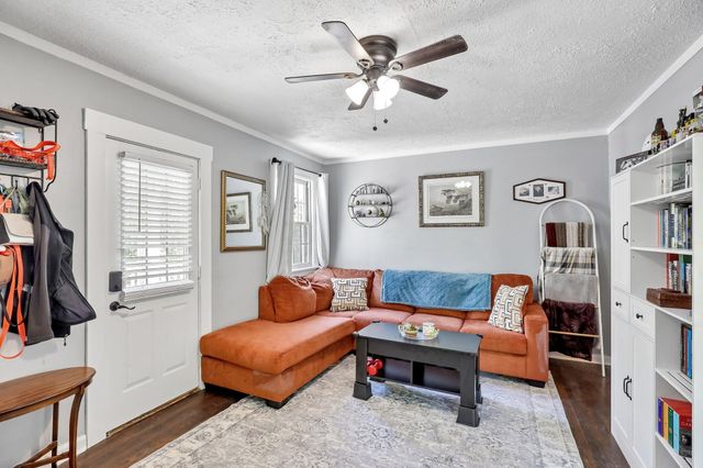 1733 Amsterdam Road, Fort Wright, KY 41011