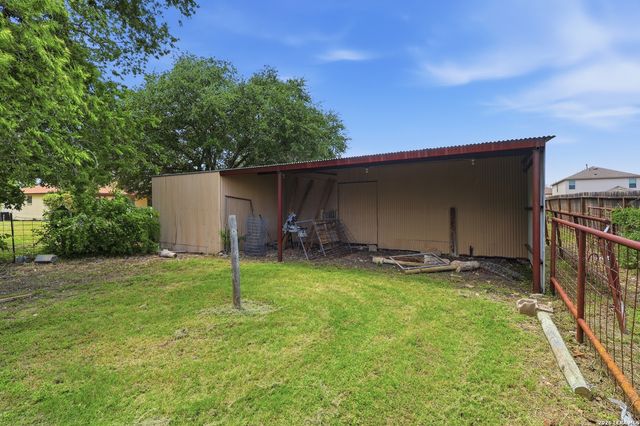 5220 E FM 1518 N, St Hedwig, TX 78152