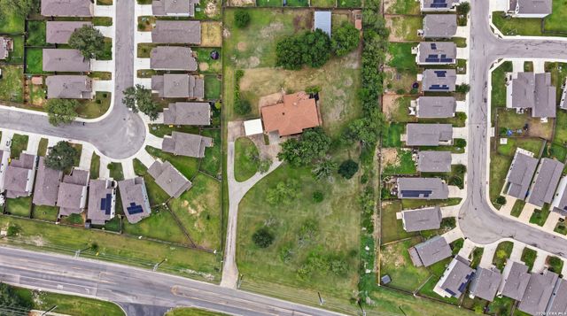 5220 E FM 1518 N, St Hedwig, TX 78152