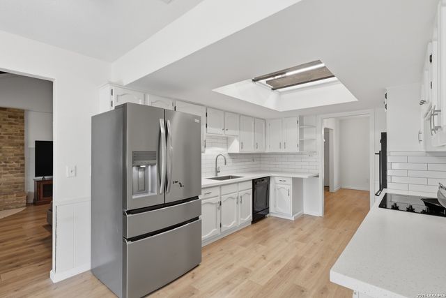 5220 E FM 1518 N, St Hedwig, TX 78152