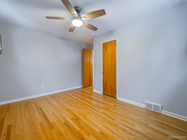 203 Pare Street, Clawson, MI 48017