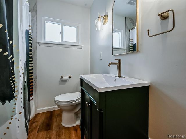 203 Pare Street, Clawson, MI 48017