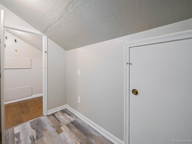 203 Pare Street, Clawson, MI 48017