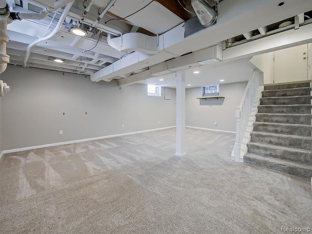 203 Pare Street, Clawson, MI 48017