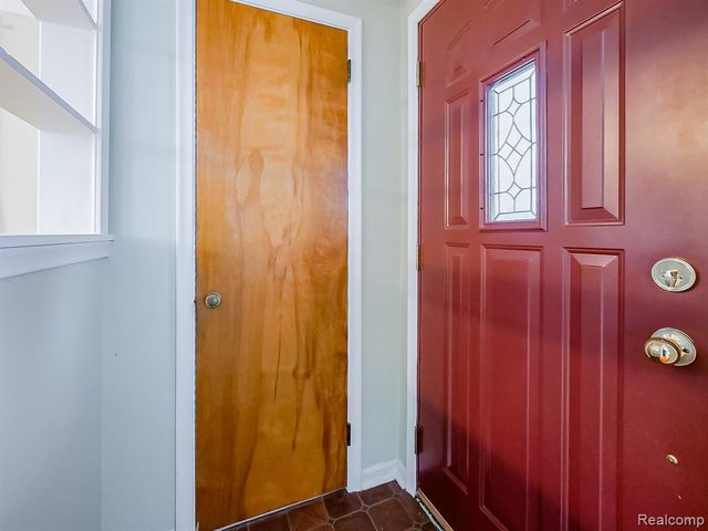 203 Pare Street, Clawson, MI 48017