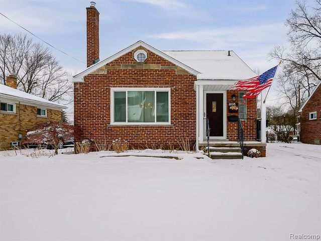 203 Pare Street, Clawson, MI 48017