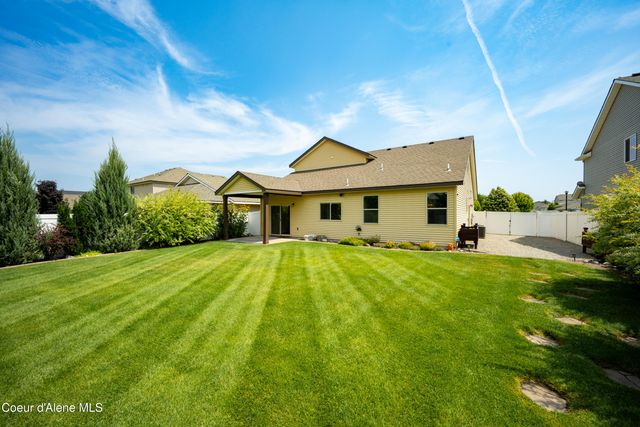 1543 N Chetco DR, Post Falls, ID 83854