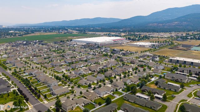 1543 N Chetco DR, Post Falls, ID 83854