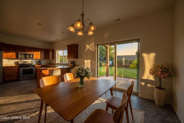 1543 N Chetco DR, Post Falls, ID 83854