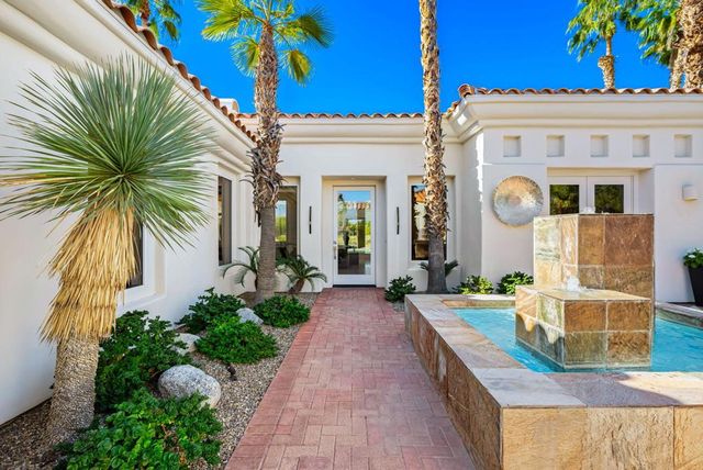 196 Loch Lomond Road, Rancho Mirage, CA 92270