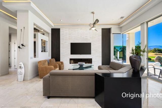 196 Loch Lomond Road, Rancho Mirage, CA 92270