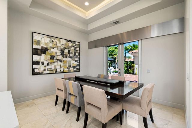 196 Loch Lomond Road, Rancho Mirage, CA 92270