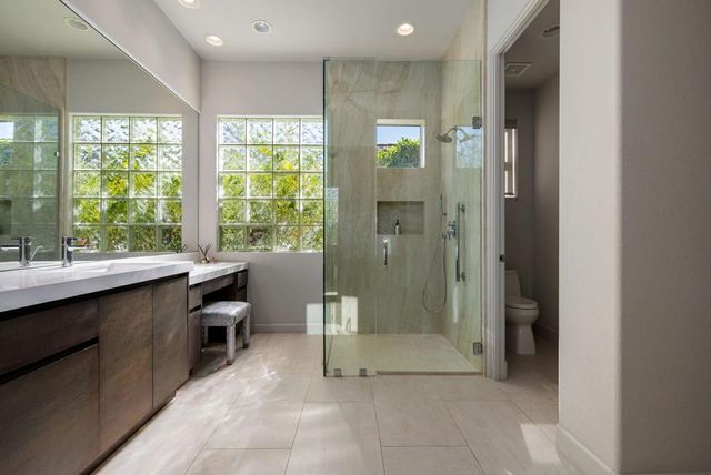 196 Loch Lomond Road, Rancho Mirage, CA 92270