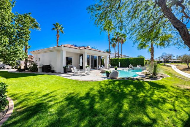 196 Loch Lomond Road, Rancho Mirage, CA 92270