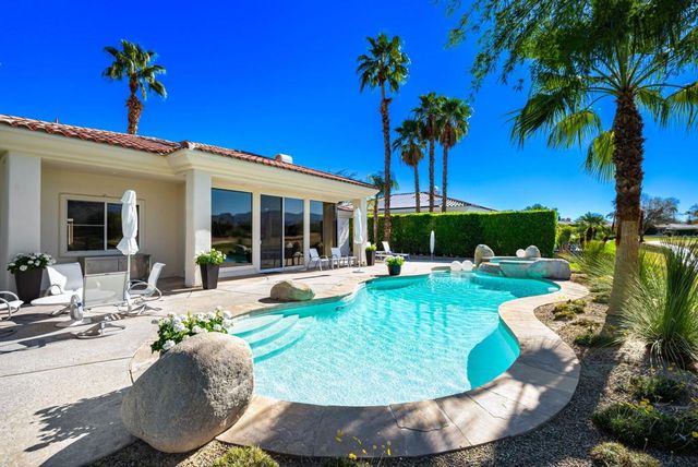 196 Loch Lomond Road, Rancho Mirage, CA 92270