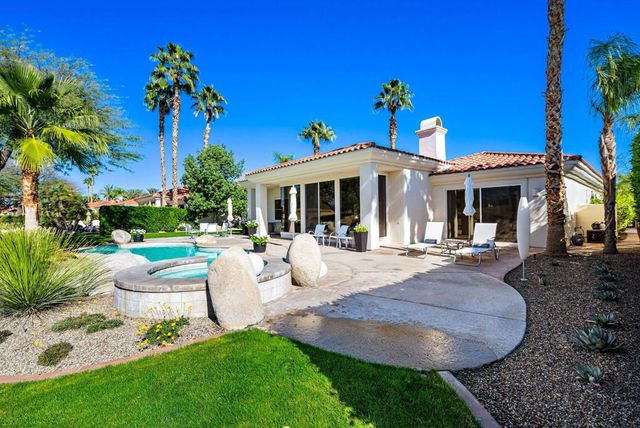 196 Loch Lomond Road, Rancho Mirage, CA 92270