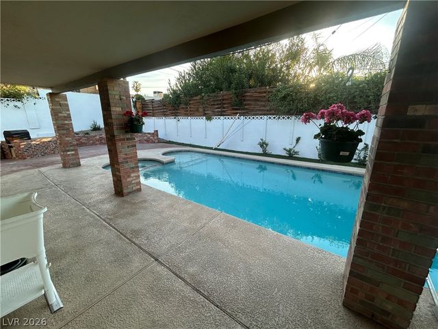 3875 Hoopa Lane, Las Vegas, NV 89169