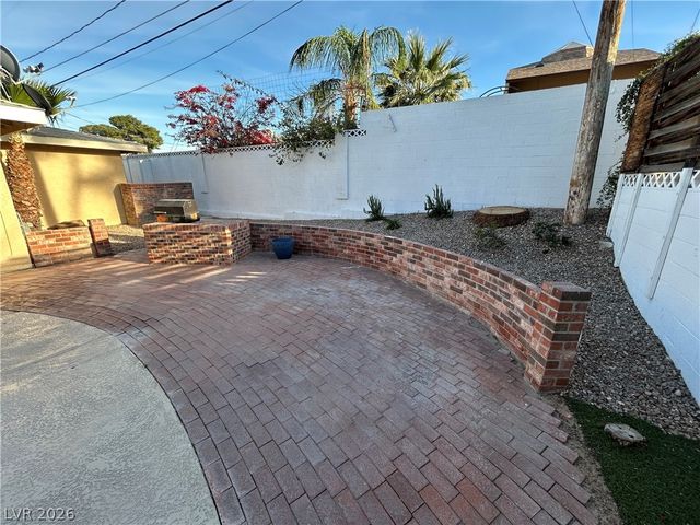 3875 Hoopa Lane, Las Vegas, NV 89169