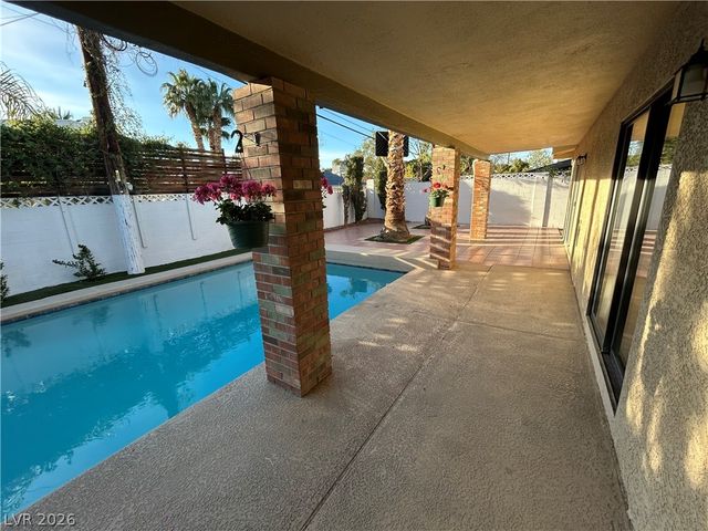 3875 Hoopa Lane, Las Vegas, NV 89169