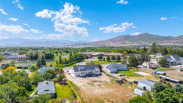 10818 N 6000 W, Highland, UT 84003