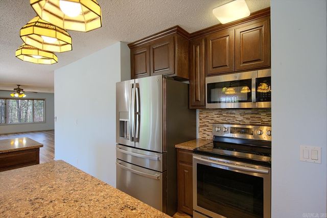 27 Murcia Way, Hot Springs Village, AR 71909