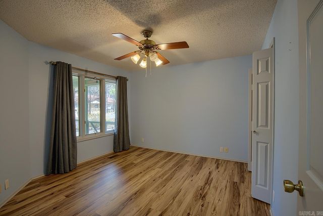 27 Murcia Way, Hot Springs Village, AR 71909