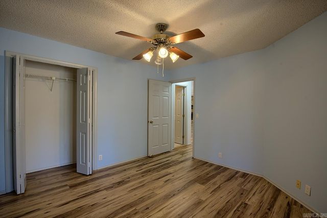 27 Murcia Way, Hot Springs Village, AR 71909