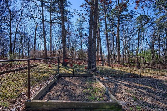 27 Murcia Way, Hot Springs Village, AR 71909