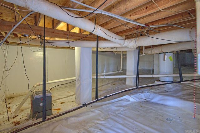 27 Murcia Way, Hot Springs Village, AR 71909