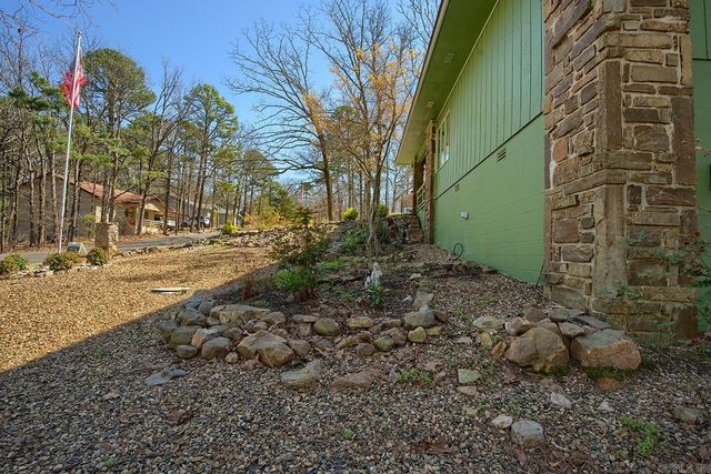 27 Murcia Way, Hot Springs Village, AR 71909