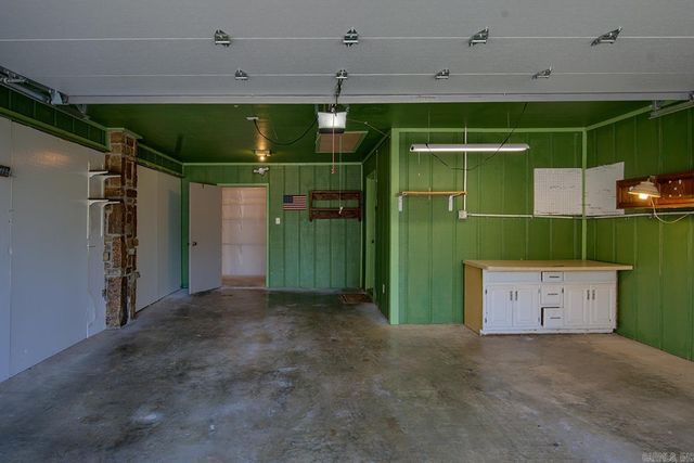 27 Murcia Way, Hot Springs Village, AR 71909