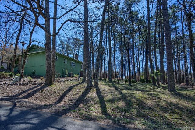 27 Murcia Way, Hot Springs Village, AR 71909