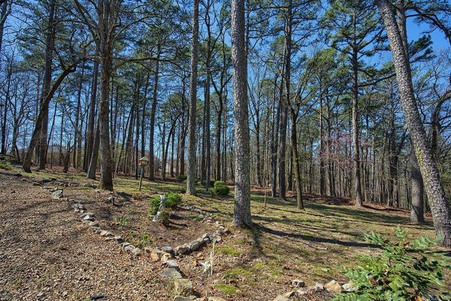 27 Murcia Way, Hot Springs Village, AR 71909