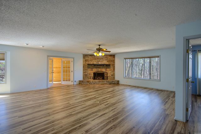 27 Murcia Way, Hot Springs Village, AR 71909