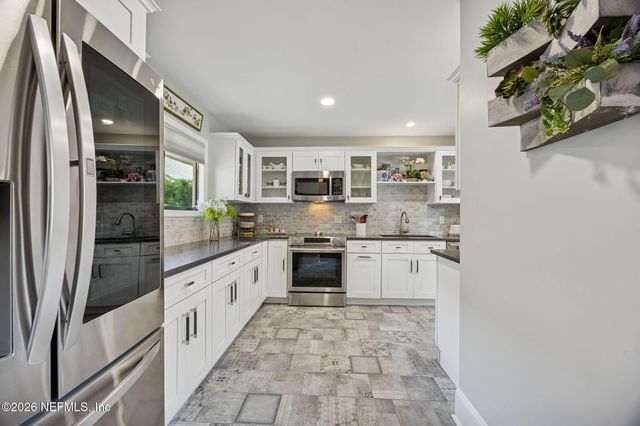 17 CARRIAGE Lane, Ponte Vedra Beach, FL 32082