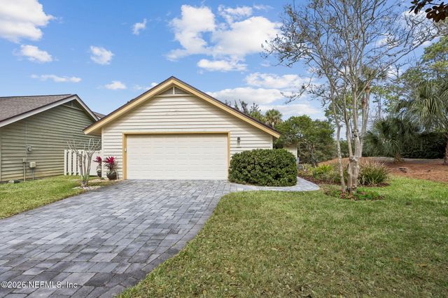 17 CARRIAGE Lane, Ponte Vedra Beach, FL 32082