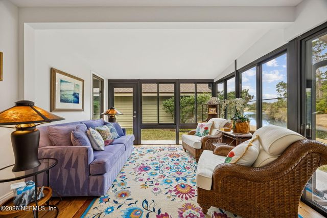 17 CARRIAGE Lane, Ponte Vedra Beach, FL 32082