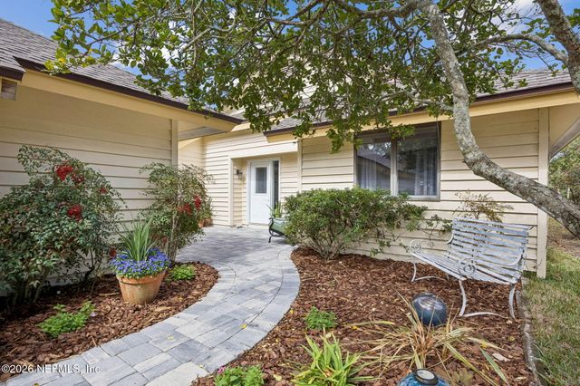 17 CARRIAGE Lane, Ponte Vedra Beach, FL 32082