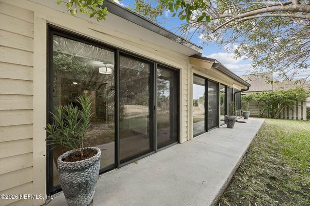 17 CARRIAGE Lane, Ponte Vedra Beach, FL 32082