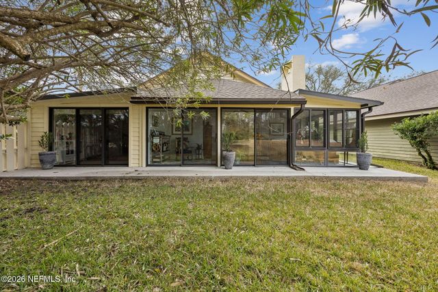 17 CARRIAGE Lane, Ponte Vedra Beach, FL 32082