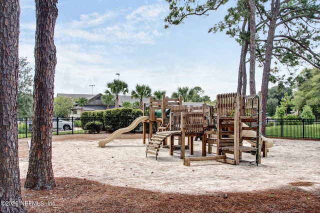 17 CARRIAGE Lane, Ponte Vedra Beach, FL 32082