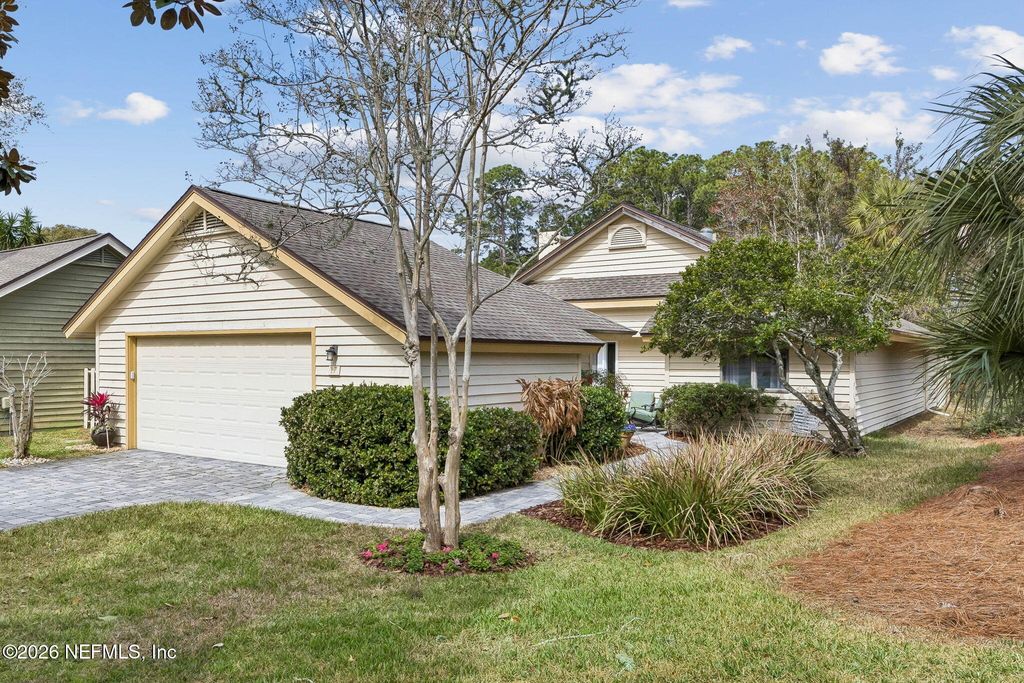 17 CARRIAGE Lane, Ponte Vedra Beach, FL 32082