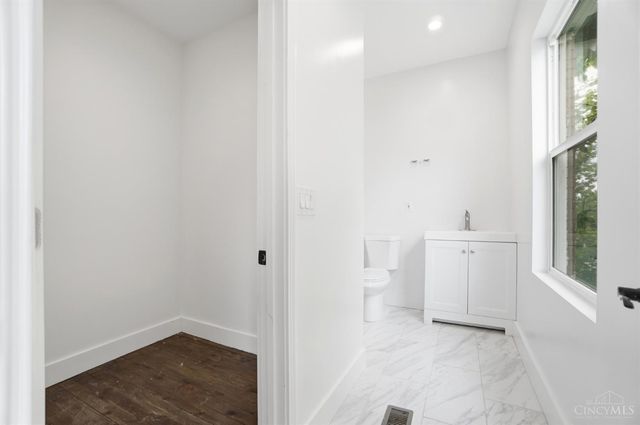 1833 Clarion Avenue, Cincinnati, OH 45207