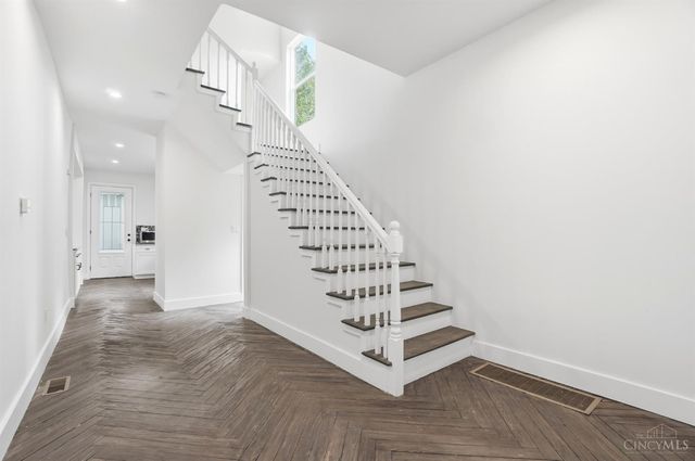 1833 Clarion Avenue, Cincinnati, OH 45207