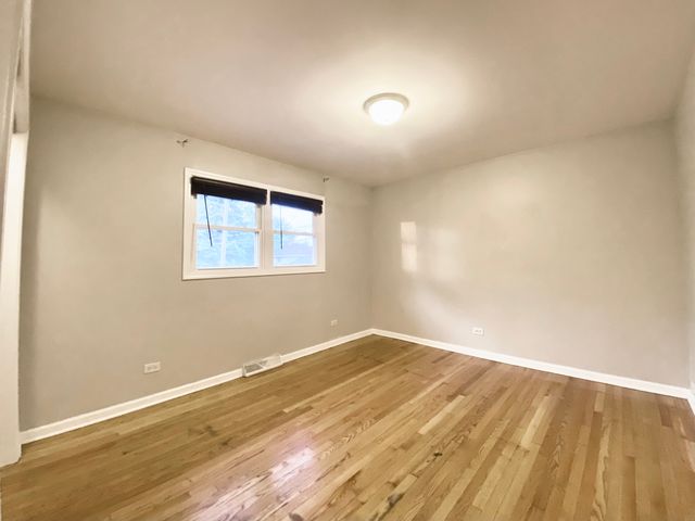 112 E 160th Place, South Holland, IL 60473