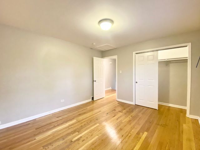 112 E 160th Place, South Holland, IL 60473