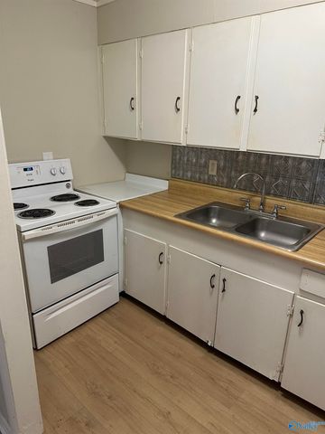 1402 Rison Avenue A, Huntsville, AL 35801